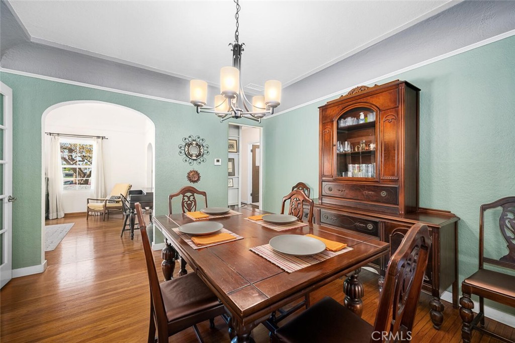 8632 California Avenue