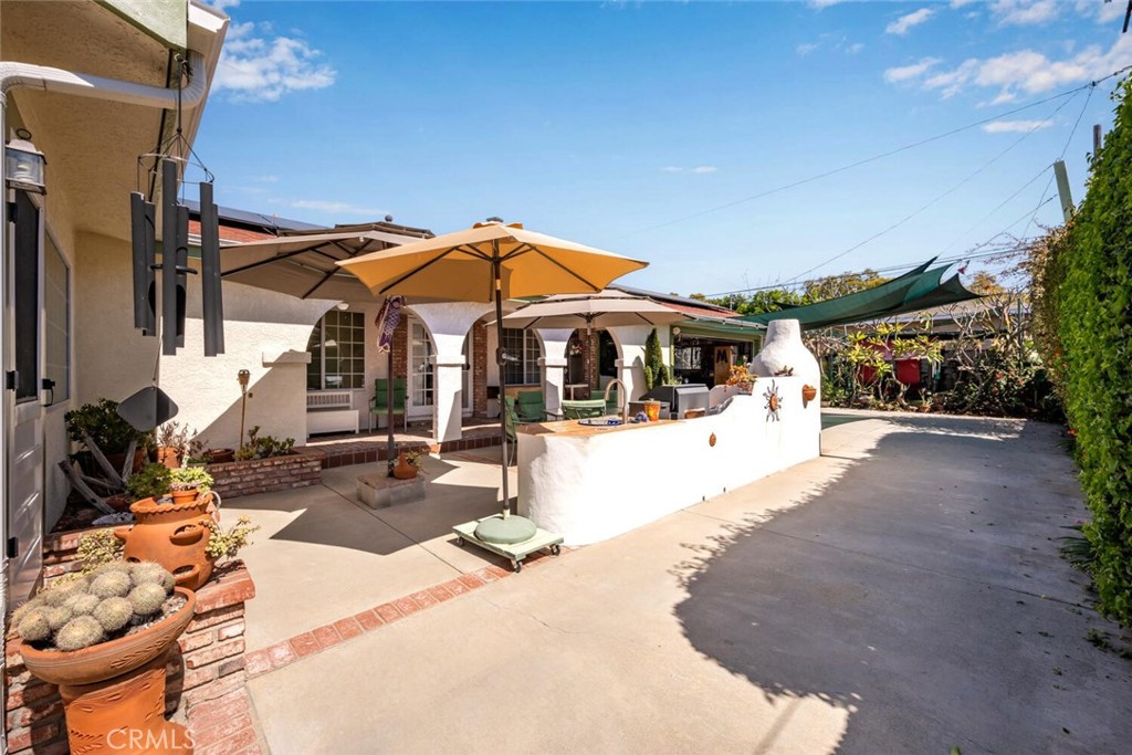 8632 California Avenue