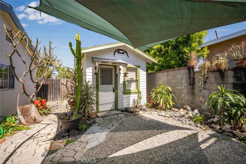 8632 California Avenue