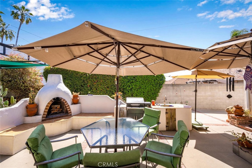 8632 California Avenue