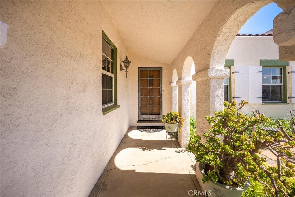 8632 California Avenue