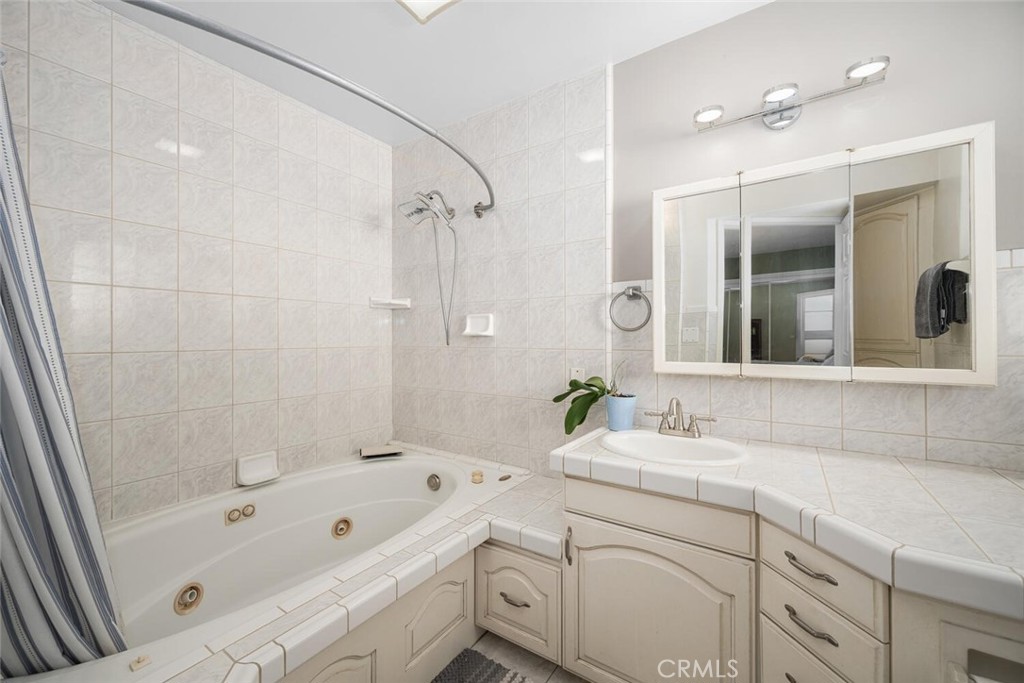 8632 California Avenue