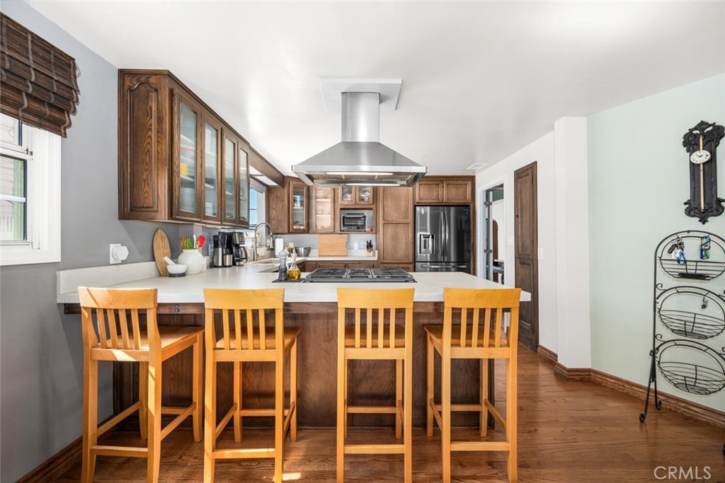 8632 California Avenue