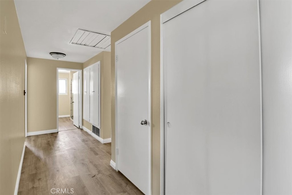 2550 W Rowland Avenue