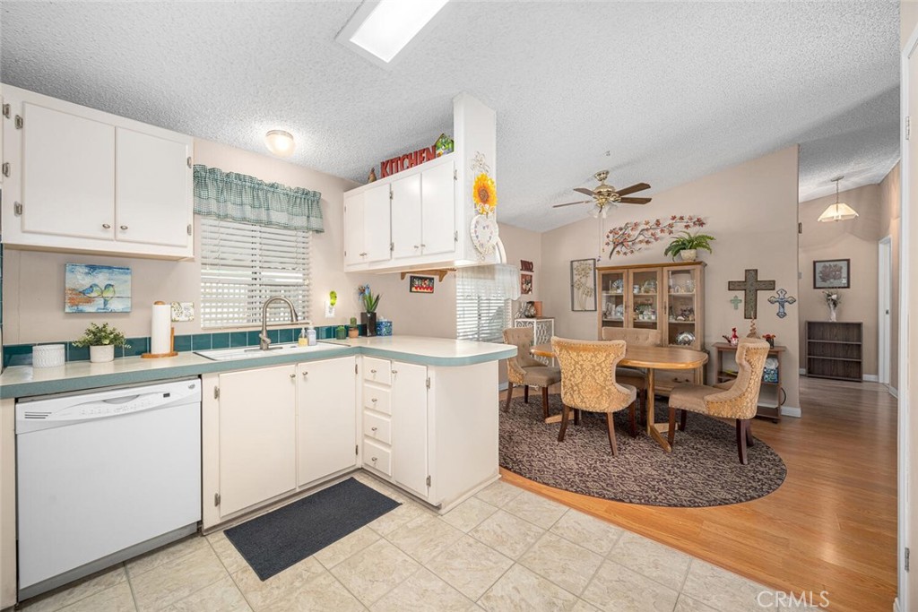 6270 SEABREEZE Drive 300