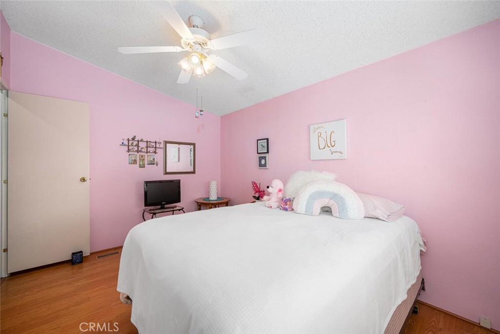 6270 SEABREEZE Drive 300