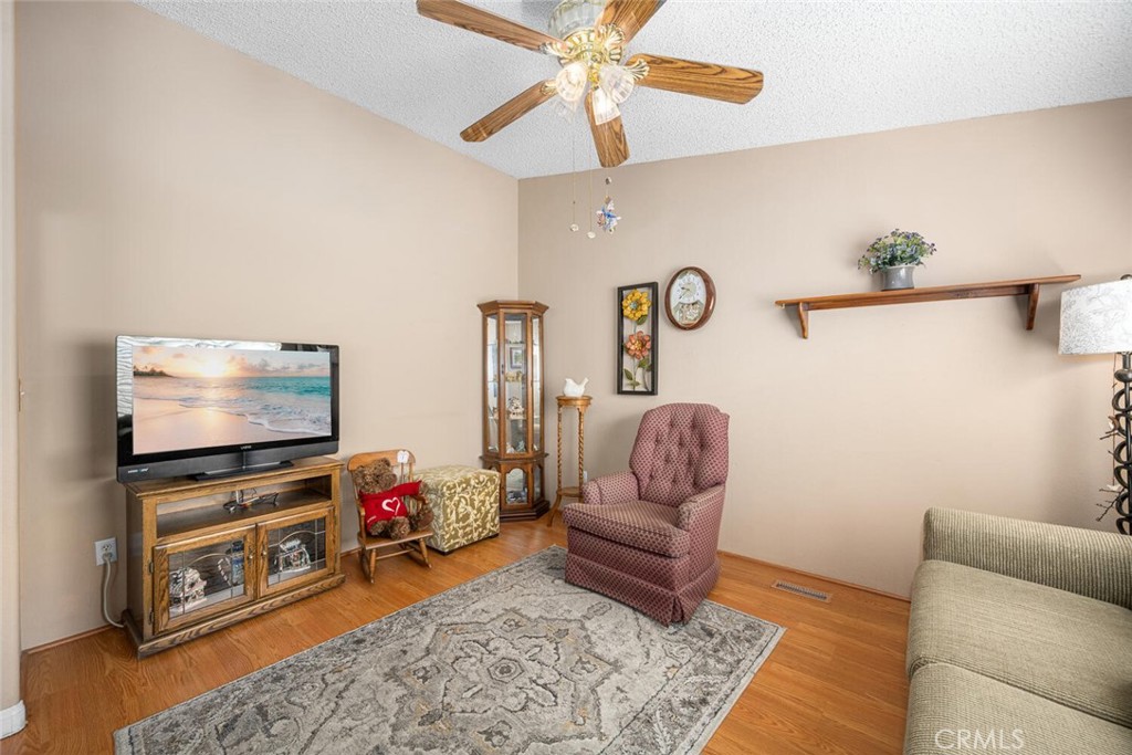 6270 SEABREEZE Drive 300
