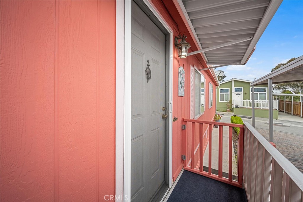 6270 SEABREEZE Drive 300