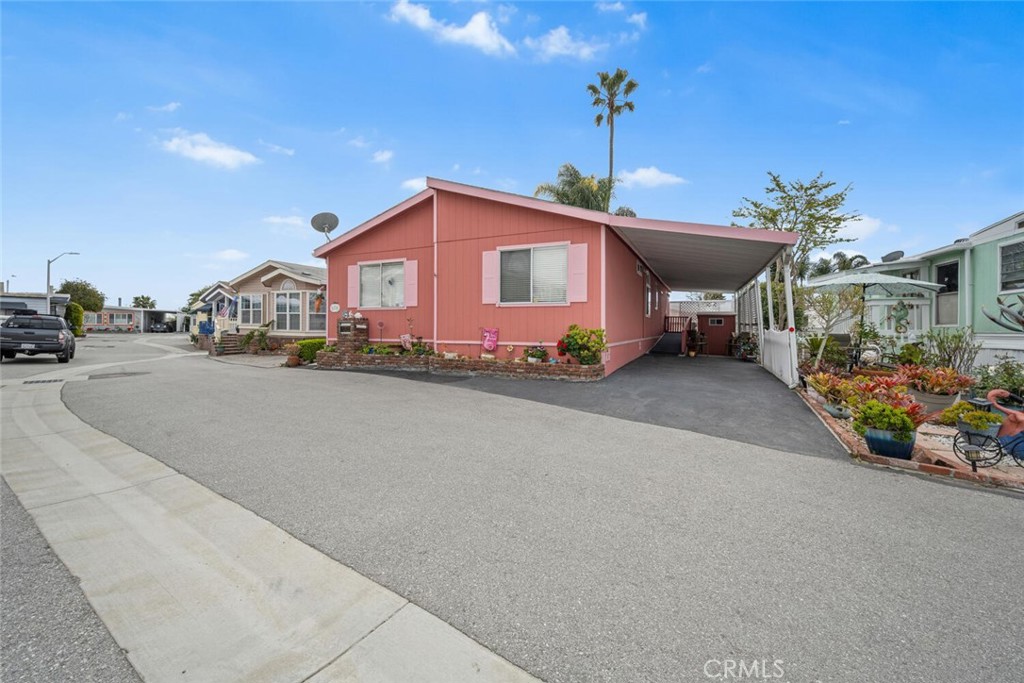 6270 SEABREEZE Drive 300