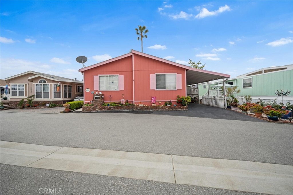 6270 SEABREEZE Drive 300