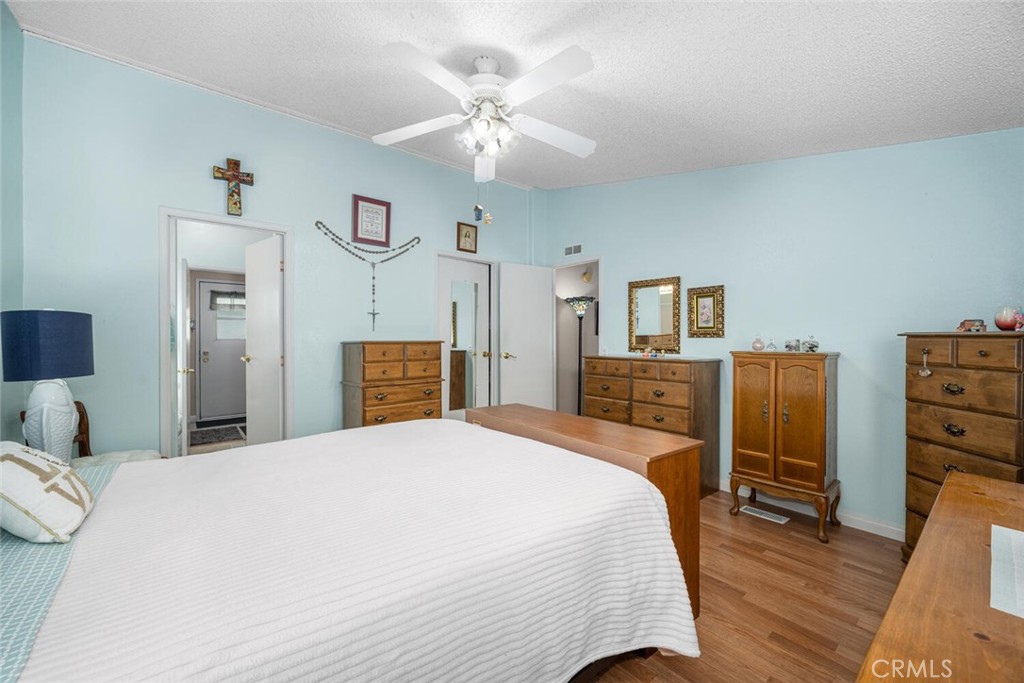 6270 SEABREEZE Drive 300