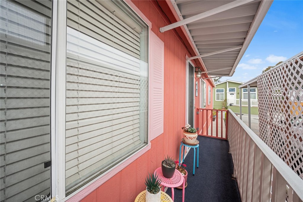 6270 SEABREEZE Drive 300