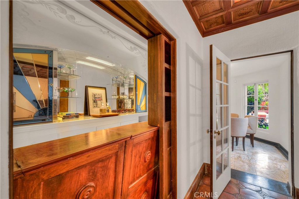 163 N Mccadden Place