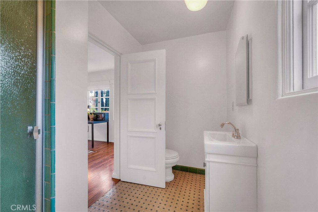 163 N Mccadden Place