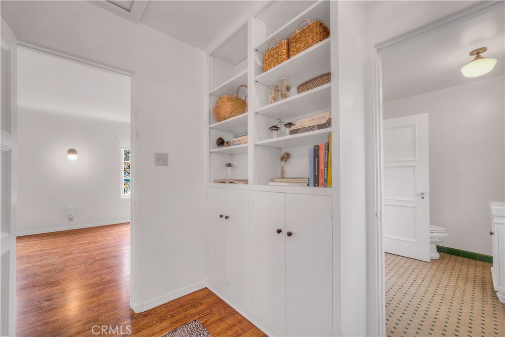 163 N Mccadden Place