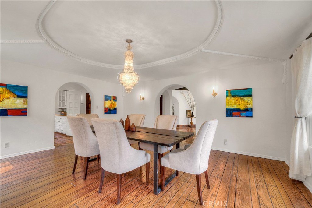 163 N Mccadden Place