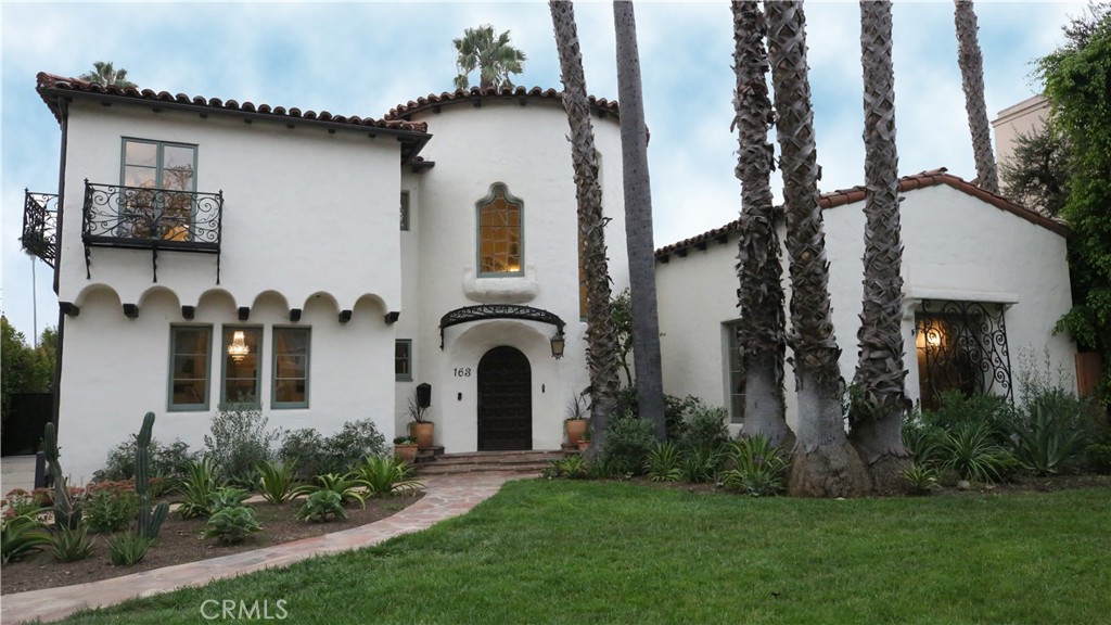 163 N Mccadden Place