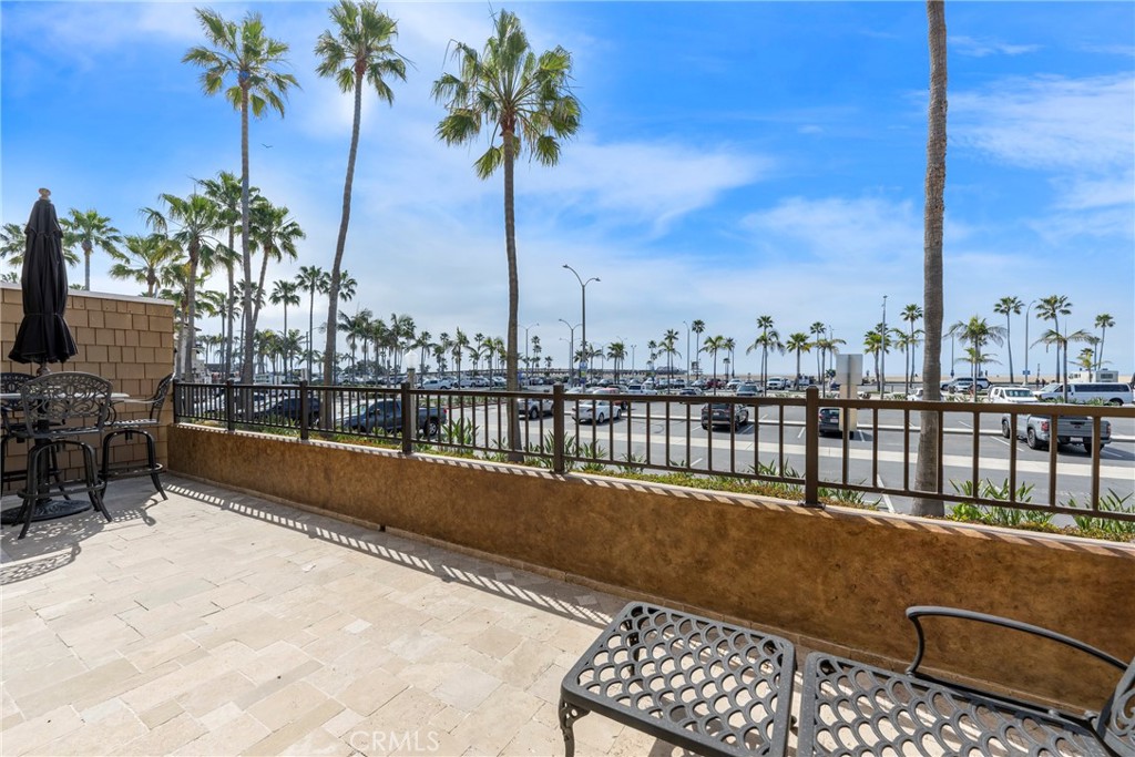 600 E Oceanfront 1D