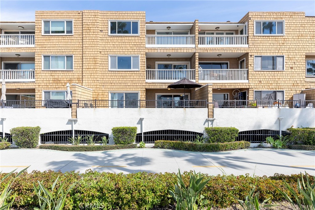600 E Oceanfront 1D