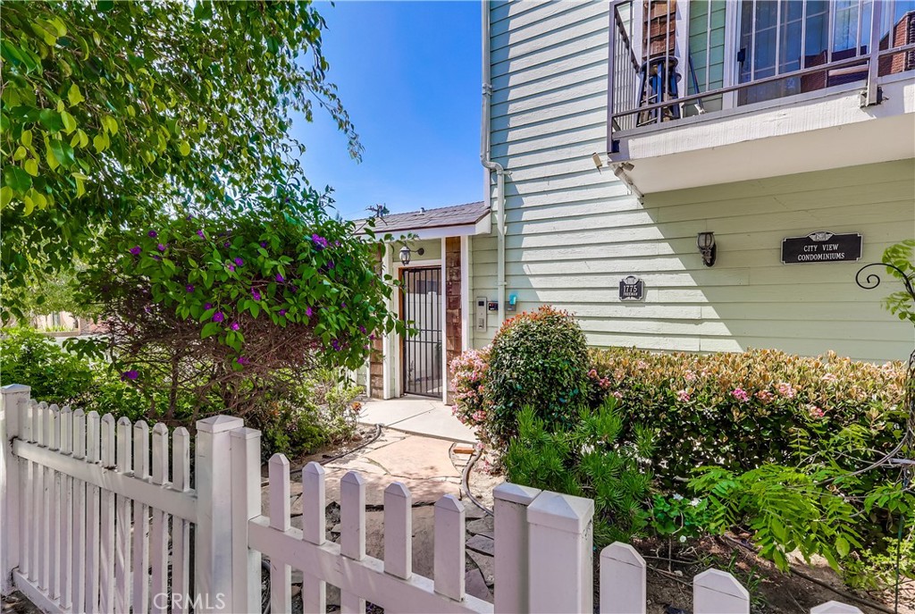 1775 Freeman Avenue 302