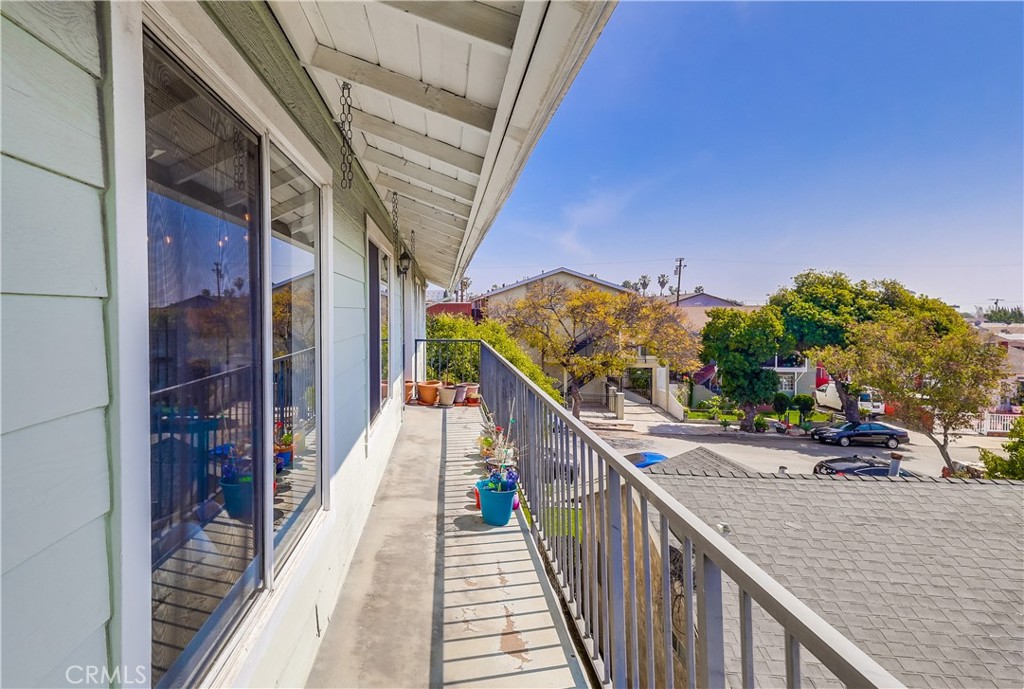 1775 Freeman Avenue 302