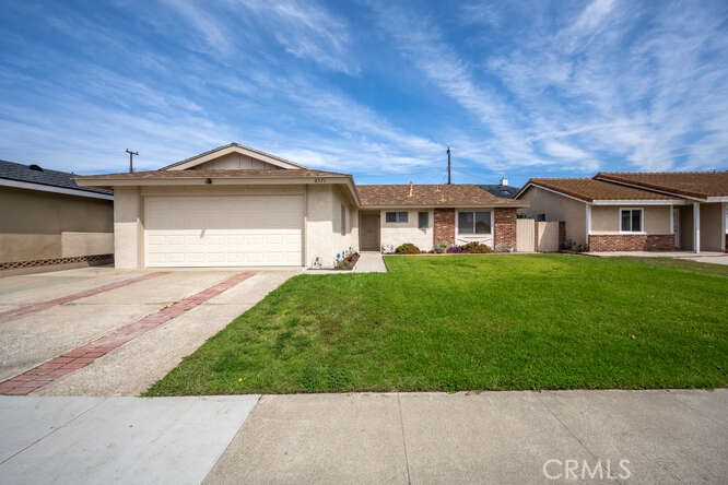 6571 Stanford Avenue