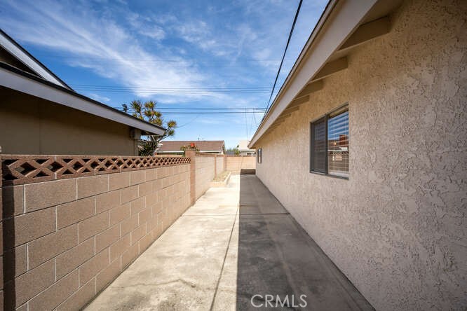 6571 Stanford Avenue