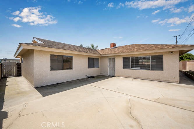 6571 Stanford Avenue