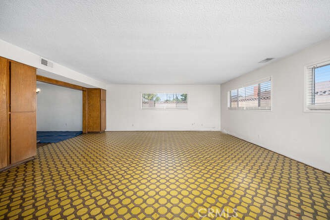 6571 Stanford Avenue