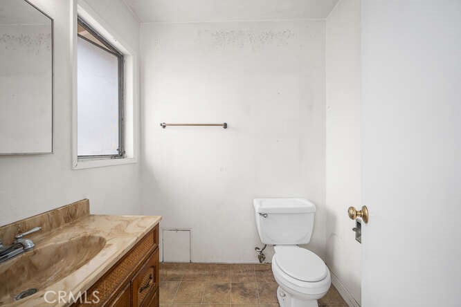 6571 Stanford Avenue