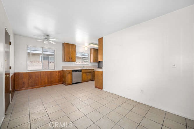 6571 Stanford Avenue