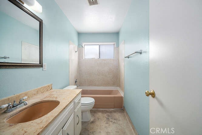 6571 Stanford Avenue