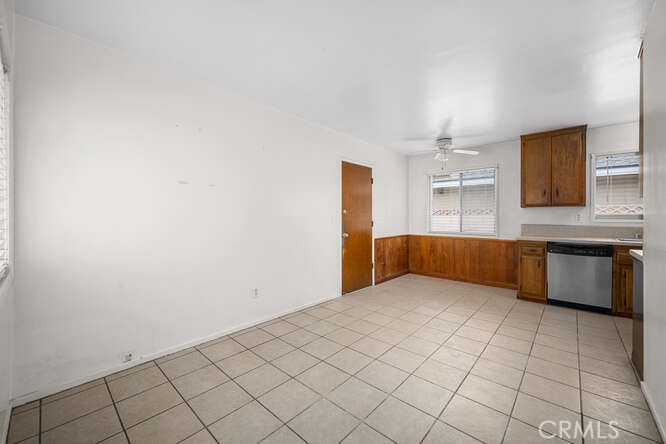 6571 Stanford Avenue