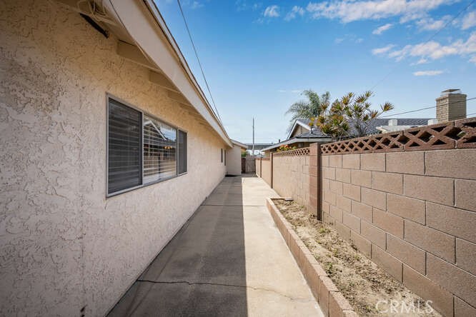 6571 Stanford Avenue