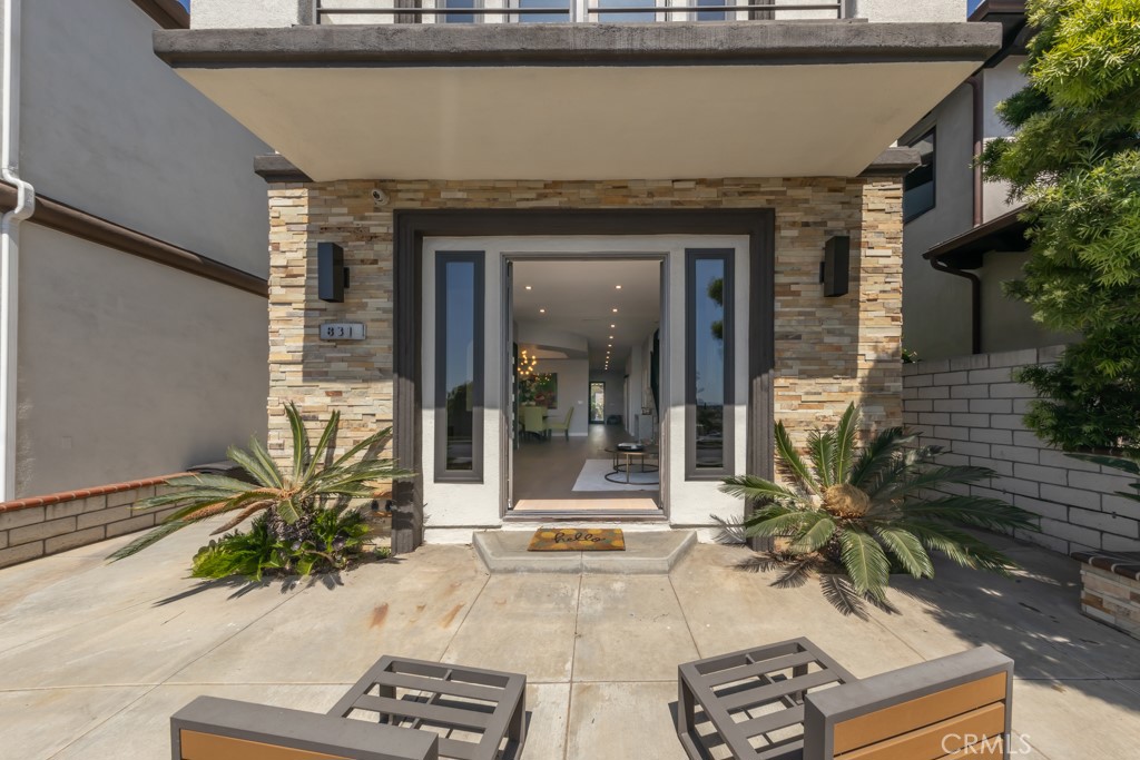 831 Frankfort Avenue