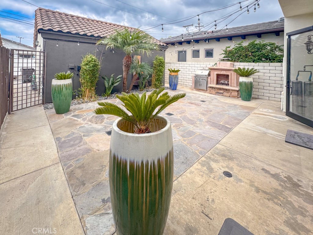 831 Frankfort Avenue