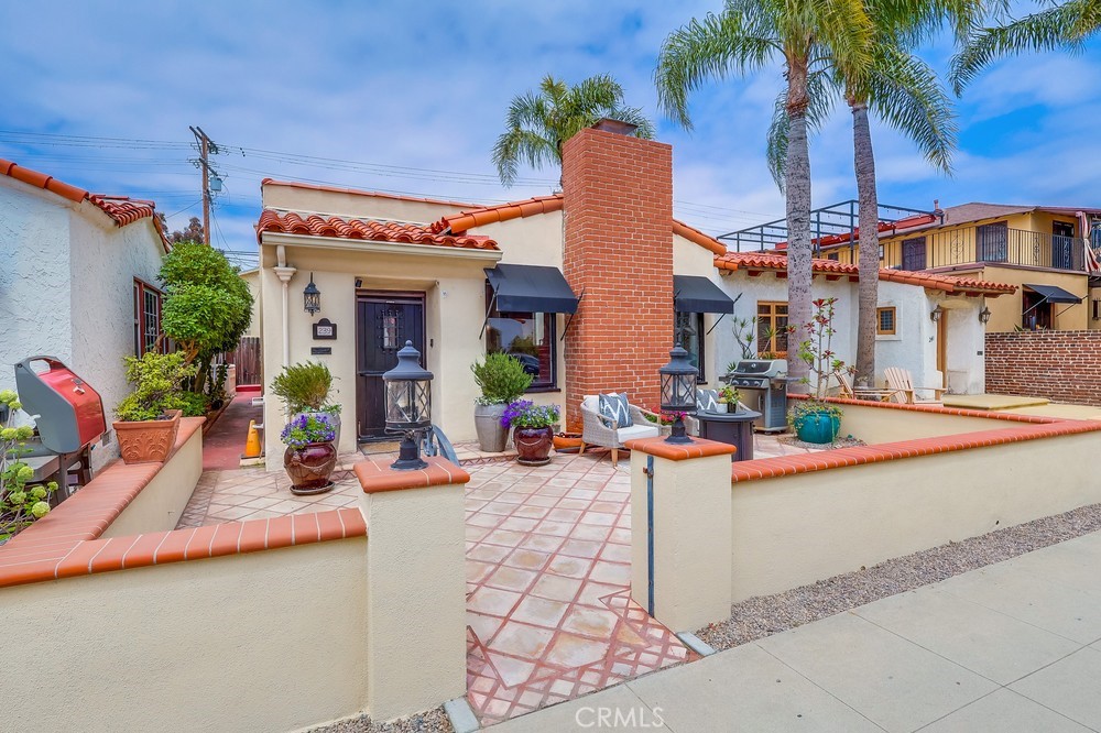239 Granada Ave