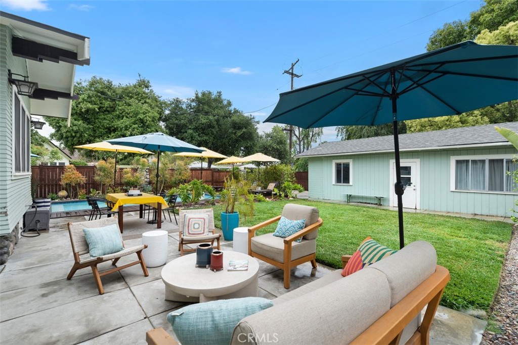 286 E Jefferson Avenue