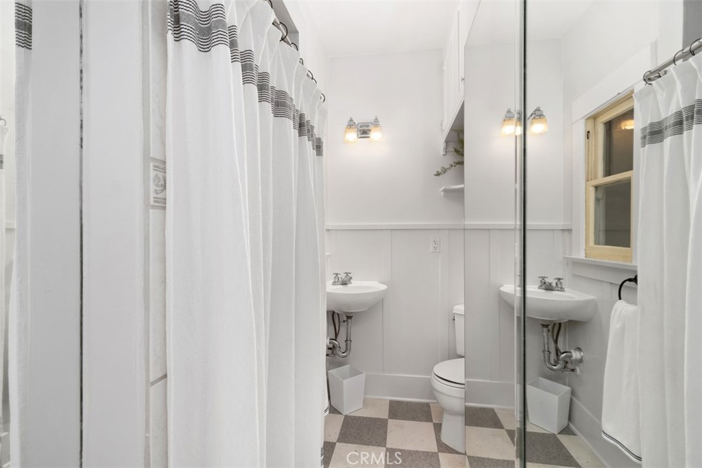 286 E Jefferson Avenue