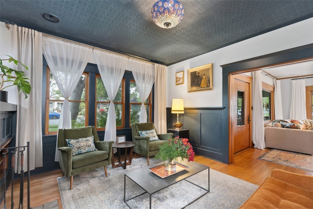 286 E Jefferson Avenue