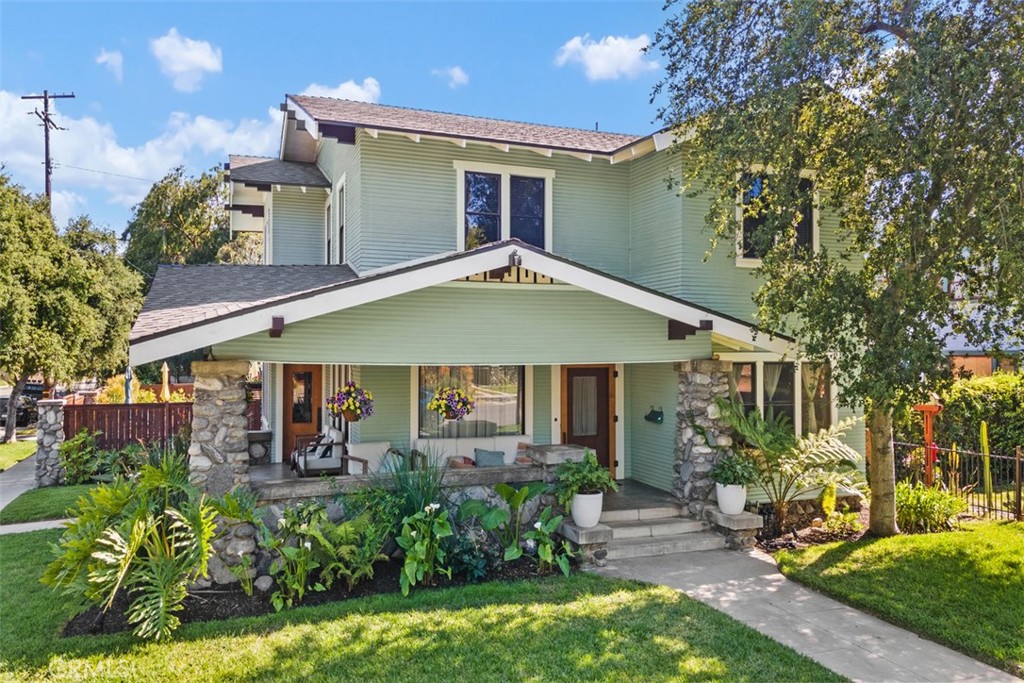 286 E Jefferson Avenue