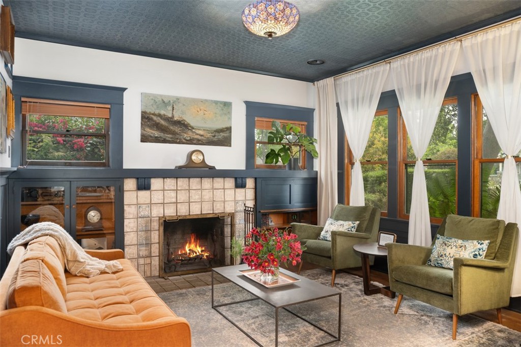 286 E Jefferson Avenue