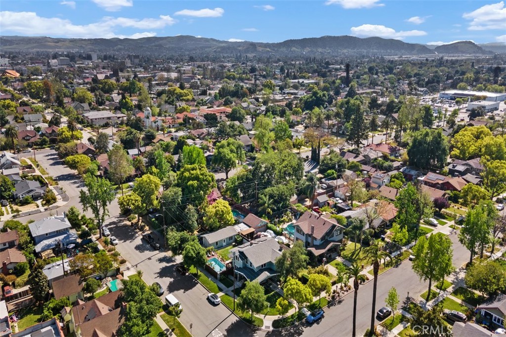 286 E Jefferson Avenue