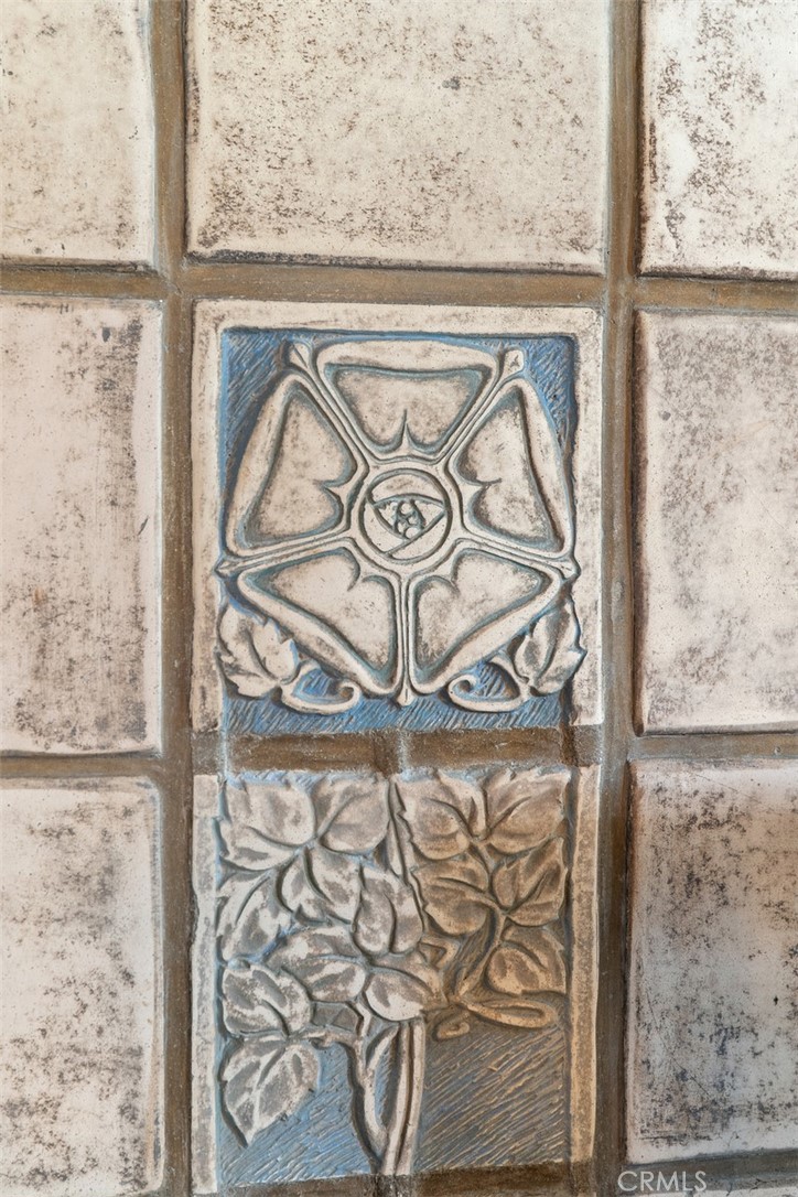 286 E Jefferson Avenue