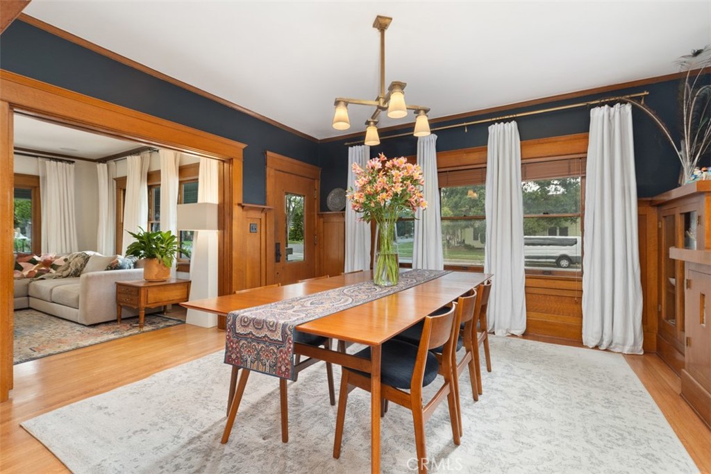 286 E Jefferson Avenue