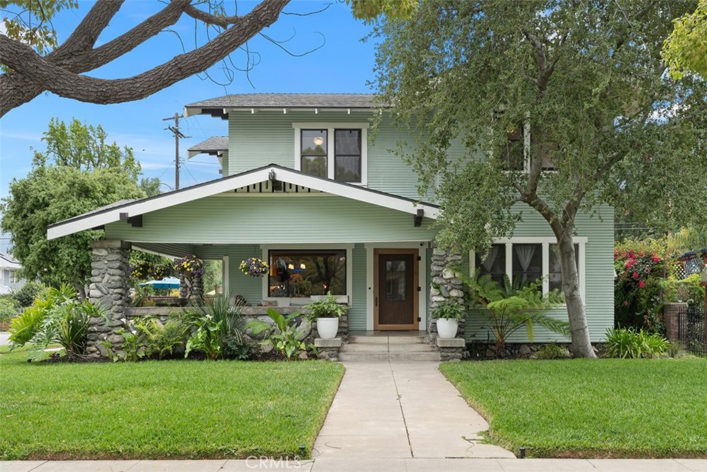 286 E Jefferson Avenue