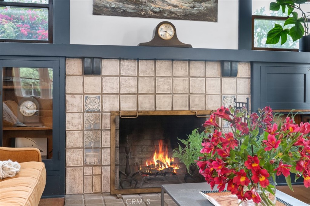 286 E Jefferson Avenue