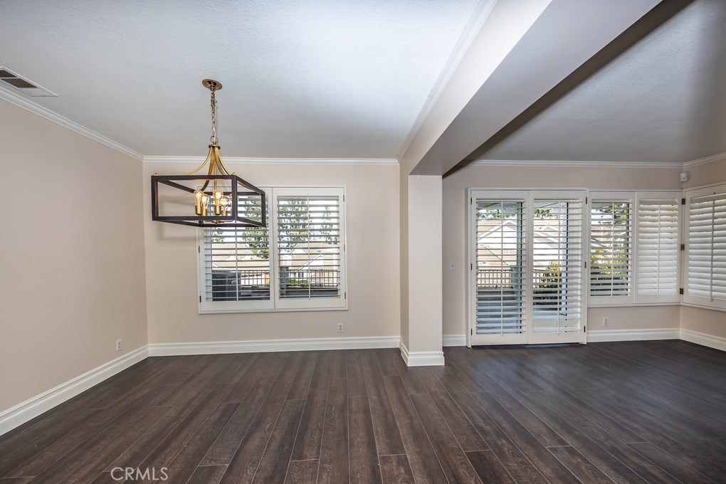 4711 E Fairfield Street