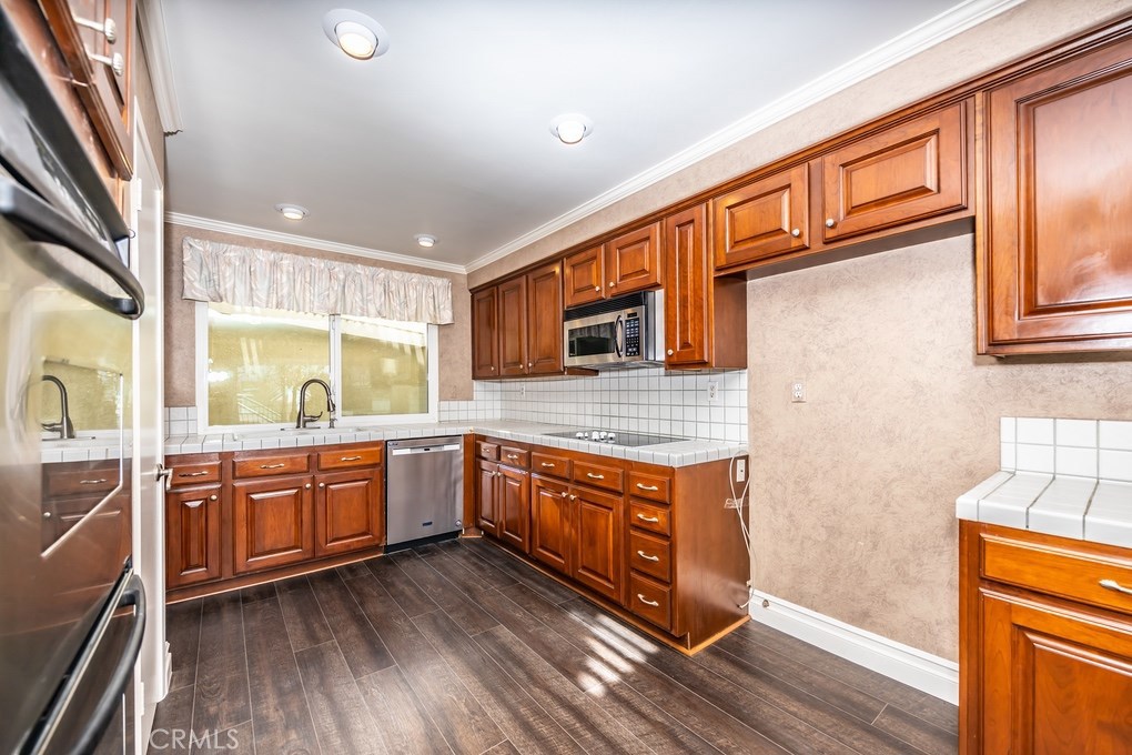 4711 E Fairfield Street