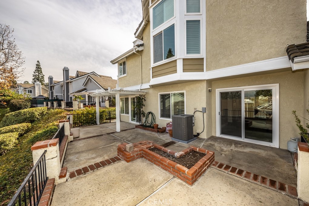 4711 E Fairfield Street